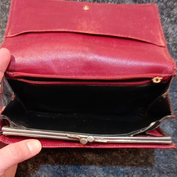 Chic Red Women's Wallet - Picture 5 of 9